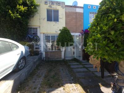 Cto de los Cuervos Vivienda 32-C MZ26 LT17,, Nicolás Romero, Estado De México 54473, Mexico