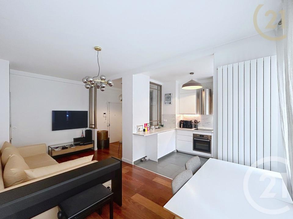 Levallois Perret, Île-de-France 92300, France