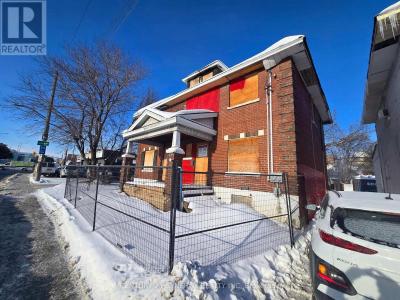 473 CATHERINE STREET, Ottawa, Ontario K1R 5T7, CANADÁ
