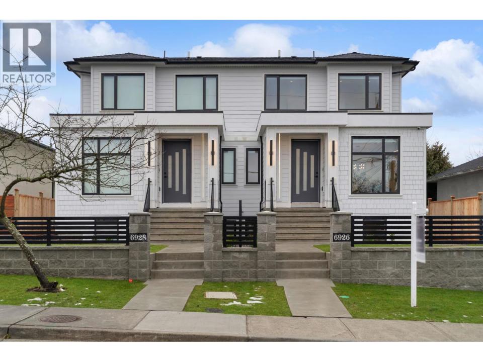 6926 CARNEGIE STREET, Burnaby, British Columbia V5B 1Y5, Canada