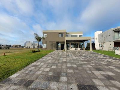 ruta 58 S/N, Ezeiza, GBA Sur 00001, Argentina