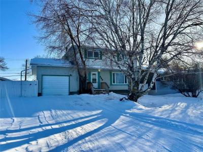 937 TREMAUDEN AVENUE, The Pas, مانيتوبا R9A 1M1, كندا 