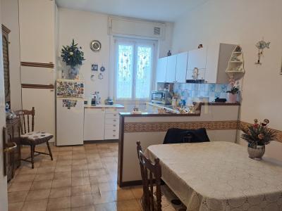 Via Ugo Foscolo, Verona, Vénétie 37100, Italie