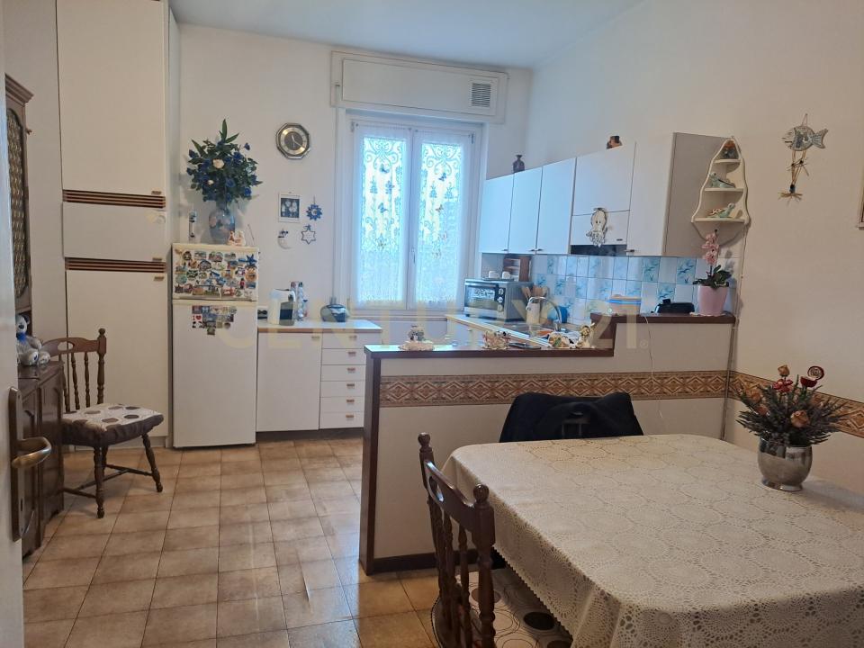 Via Ugo Foscolo, Verona, Venezien 37100, Italien