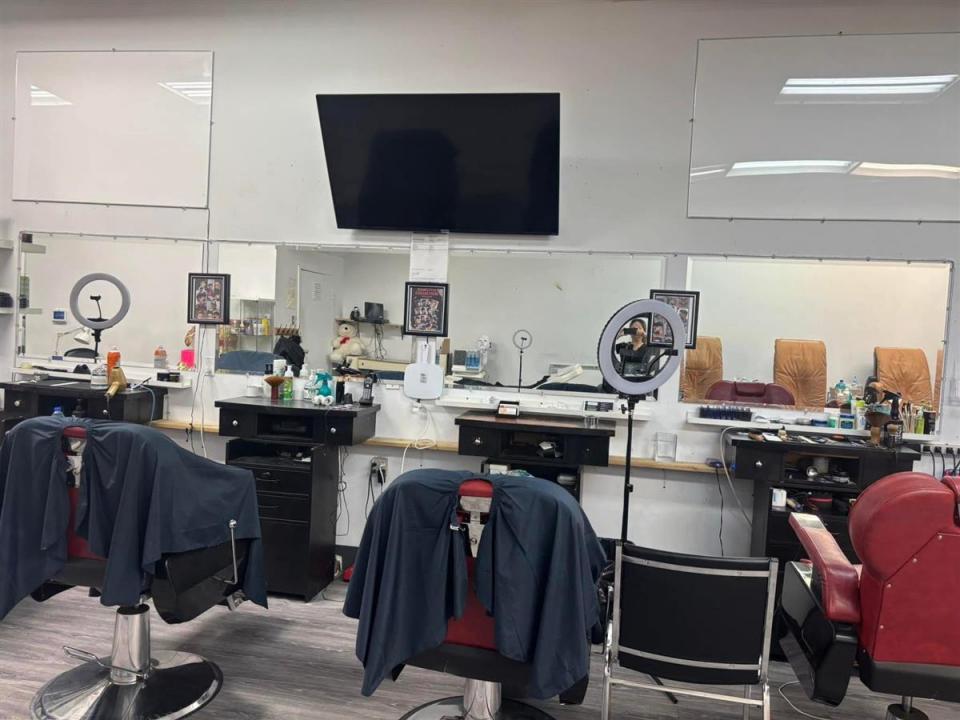 2407 Rue Fleury E., Montréal (Ahuntsic-Cartierville), Québec H2B 1L1, Canada