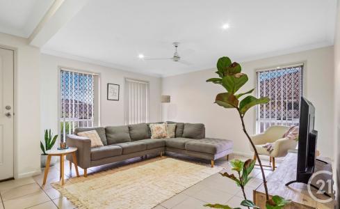 6/12 Walnut Crescent, Lowood, QLD 4311, Australia