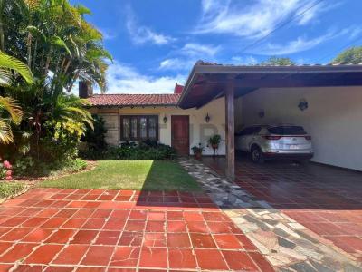 Lamas Carisimo y RI2 de Mayo , Los Laureles, Asunción 00001, Paraguay