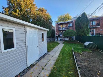 2301-2303 Boul. Pierre-Bernard, Montréal (Mercier/Hochelaga-Maisonneuve), Quebec H1L 4P6, Canada