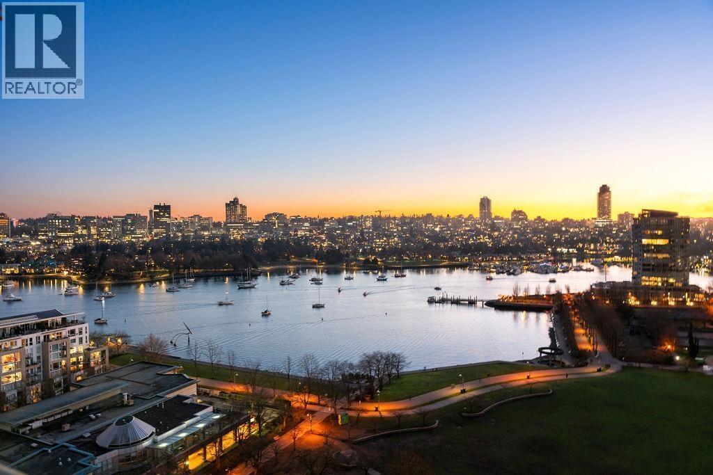 199 DRAKE STREET, Vancouver, Colombie-Britannique V6Z 2T9, Canada