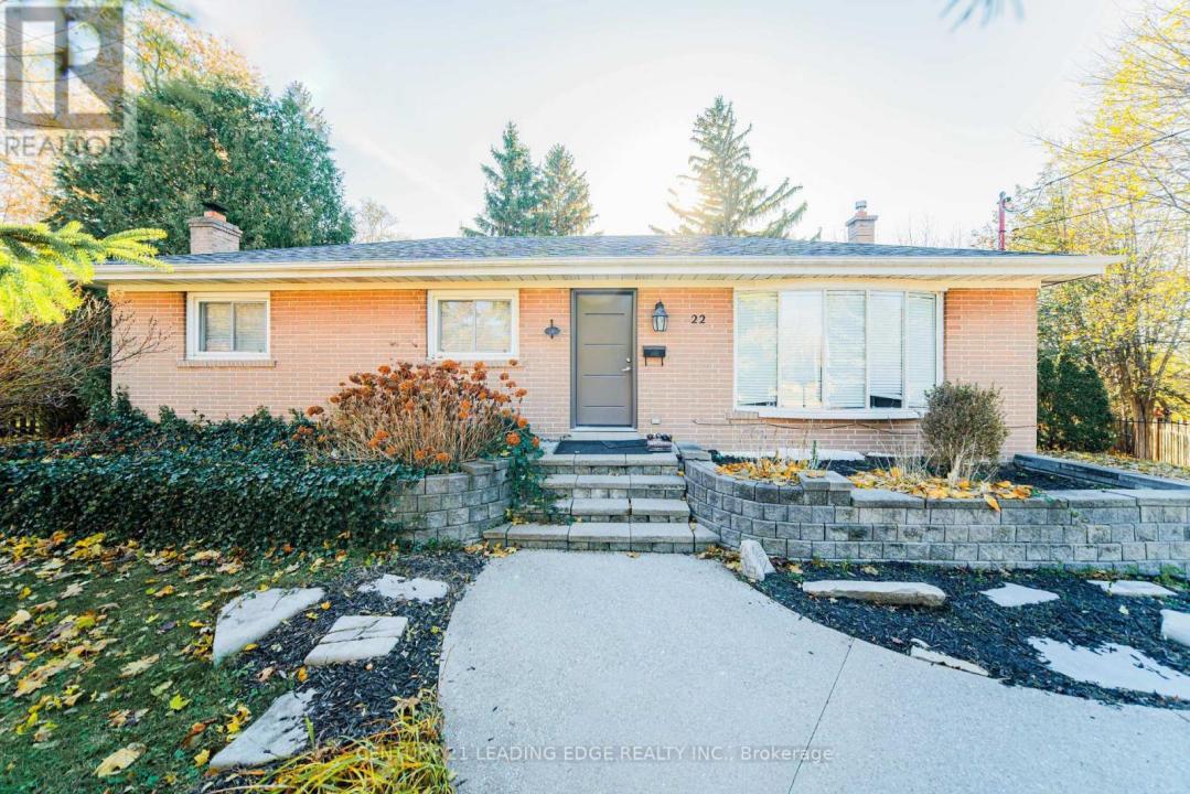 22 WINLAW PLACE, Markham (old Markham Village), Ontario L3P 2C6, Canada