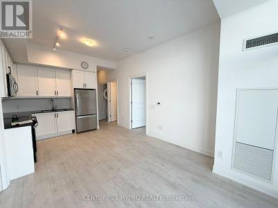 10 GATINEAU DRIVE, Vaughan (beverley Glen), 安大略省 L4J 0L2, 加拿大