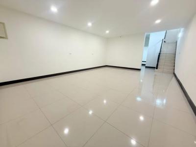 中央街, 龍潭區, טאו - יואן העיר 325, טיוואן 