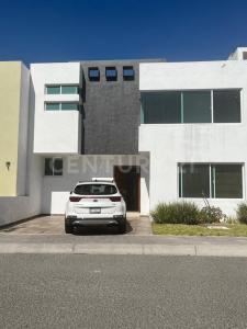 Prol Constituyentes Ote Ext 75 Int. 81 B,, El Marqués, Querétaro 76246, Mexiko