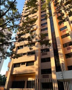 122 Venta de Apartamento Residencias Montecarlo, Valencia, Carabobo 2001, Venezuela