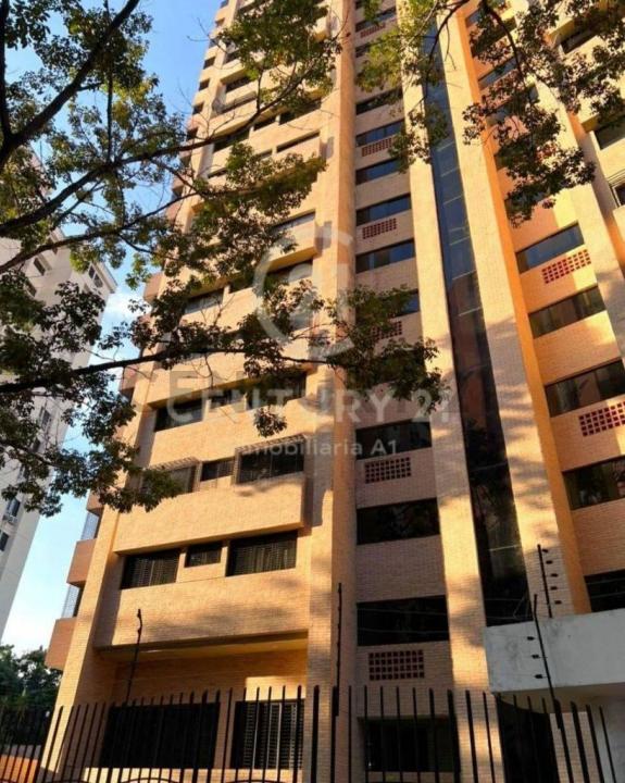 122 Venta de Apartamento Residencias Montecarlo, Valencia, Carabobo 2001, Venezuela