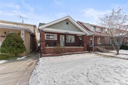 1366 MOY AVENUE, Windsor, 安大略省 N8X 4S6, 加拿大