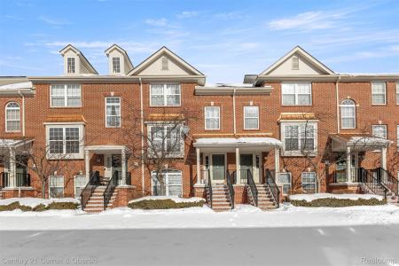 25445 Saint James, Southfield, Michigan 48075, États-Unis