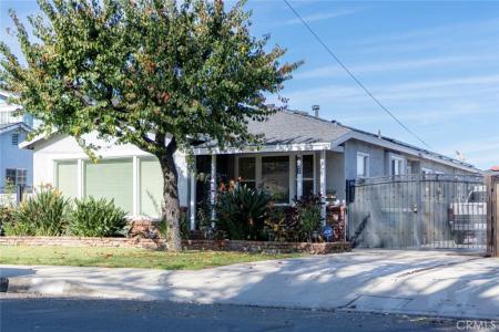 9915 Rose, Bellflower, California 90706, USA