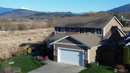 1516 N 43rd Place, Mount Vernon, Washington 98273