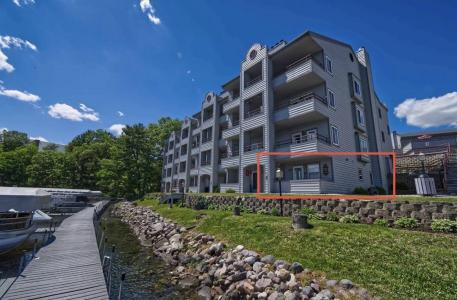 530 E Hiawatha Drive , 208, Wisconsin Dells, Wisconsin 53965, USA