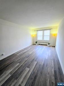 975-995 Teaneck, Teaneck, NJ 07666, USA