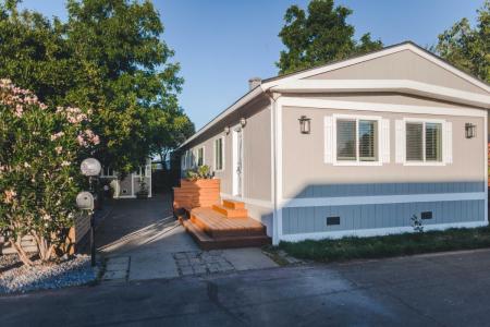 6025 Dias 215, Sacramento, California 95823, USA