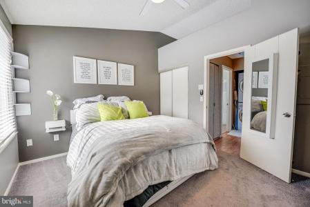 11741 Summerchase Circle , 1741-B, Reston, Virgínia 20194, Estados Unidos