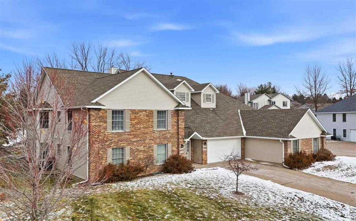 2382 Willowbrooke Ln., Iowacity, Iowa 52246, États-Unis