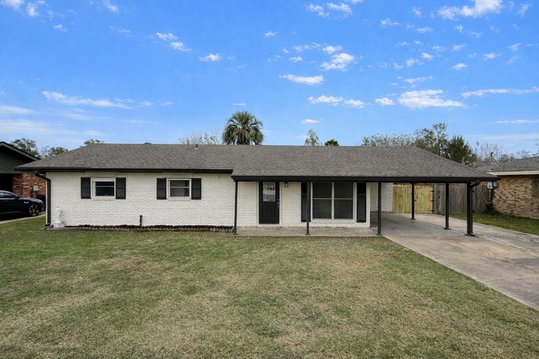 207 Bellaire, Houma, Louisiana 70360, USA