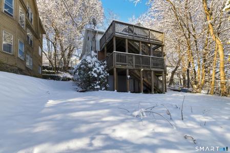 16 Highland Avenue, Waterbury, Connecticut 06708, USA