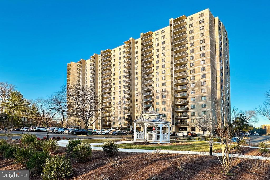 307 Yoakum Parkway , 802, Alexandria, Virginie 22304, États-Unis