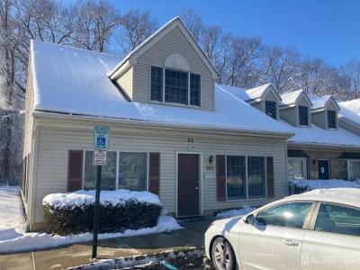 -35 Clyde Road #101, Franklin Twsp, NJ 08873, USA