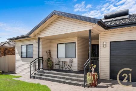 5 Third Avenue, Macquarie Fields, NSW 2564, Australia