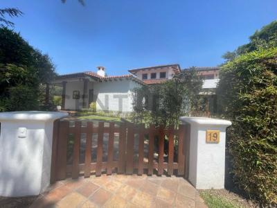 Urbanizacion La Viña, conjunto Campo Verde s/n, Quito, Pichincha 00001, エクアドル