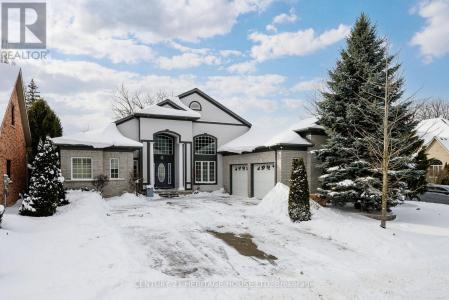 7 EDWIN DRIVE, London South (south P), Ontario N6C 6A7, Canada
