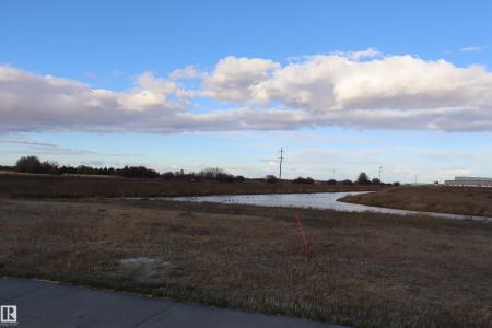 6 CHERRY CLOSE, Wetaskiwin, 阿尔伯塔 T9A 0A1, 加拿大