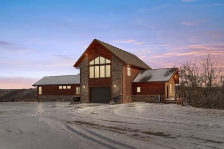 29001 Skyview Lane, Wauzeka, Wisconsin 53826, USA