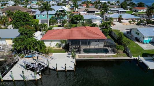2701 Bruce Street, Matlacha, Florida 33993, USA