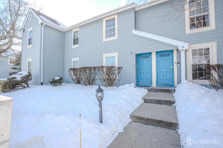 -32 Tanglewood Court, South Brunswick, NJ 08852, USA