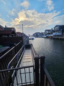 19 West 13th Road, Broad Channel, New York 11693, USA