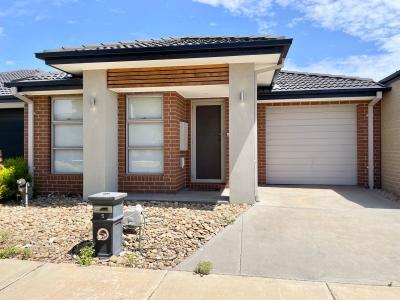 5 Donnan Street, Thornhill Park, VIC 3335, Australia