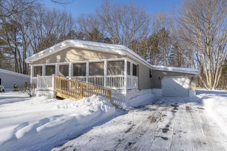 29 Chickadee Drive, Alfred, Maine 04002, USA