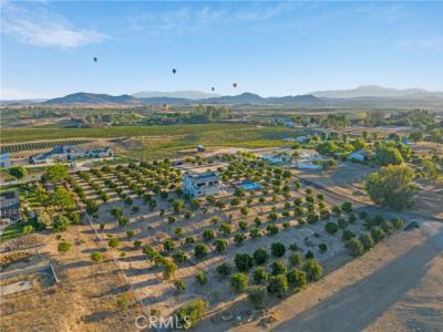 33851 Madera De Playa, Temecula, California 92592, USA