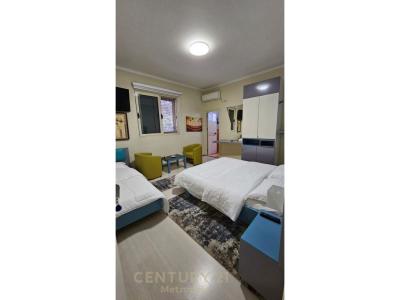 Komuna e Parisit, Tirana, Albania