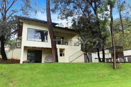 Vega de la Montaña ,, Valle De Bravo, Estado De México 51239, Mexico