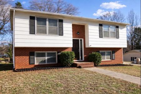 1312 Oak Hill Drive, Newton, NC 28658, USA