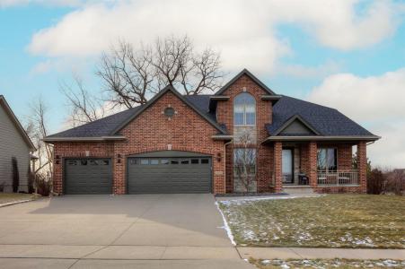 14630 Brookview Drive, Urbandale, Iowa 50325