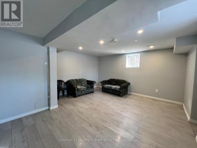 16 COTTONTAIL ROAD, Brampton (fletcher's Meadow), 온타리오주 L7A 3R3, 캐나다