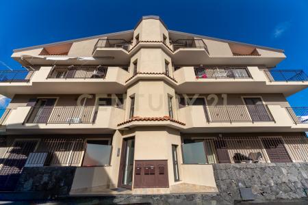 Via Turati, Belpasso, Sicilia 95032, Ý