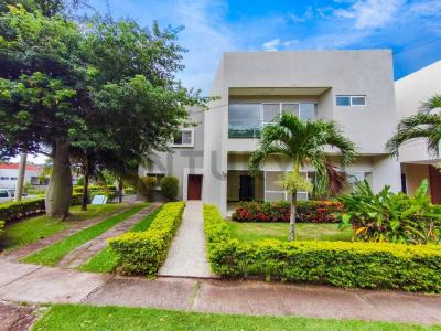 Doble Via La Guardia - KM 9 Asai 1 , Sur, Santa Cruz 00001, Bolivia